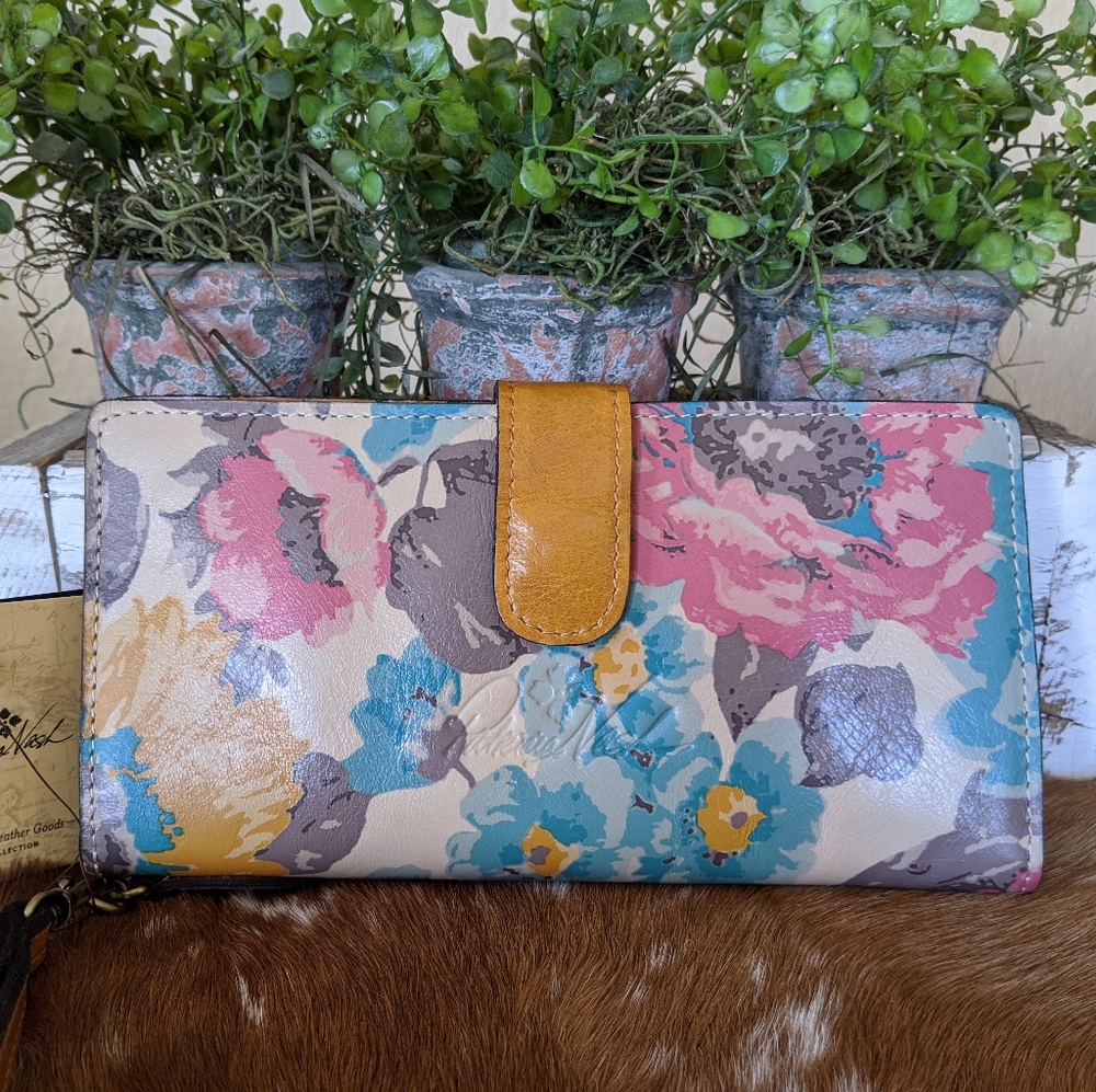 Patricia Nash Wallet Wristlet First Bloom P581326 - Picture 7 of 7